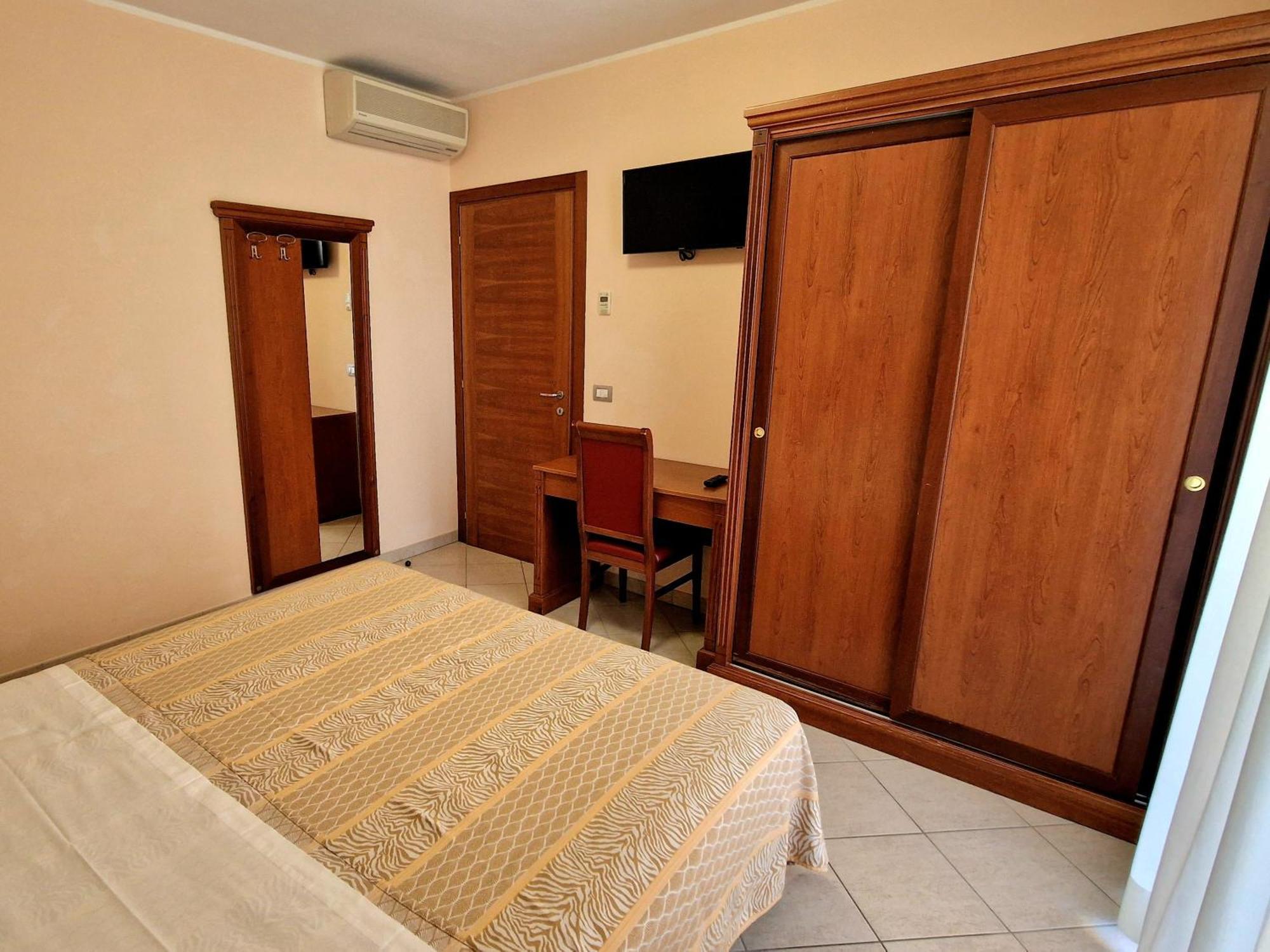 Residence Ducale Rimini Ngoại thất bức ảnh